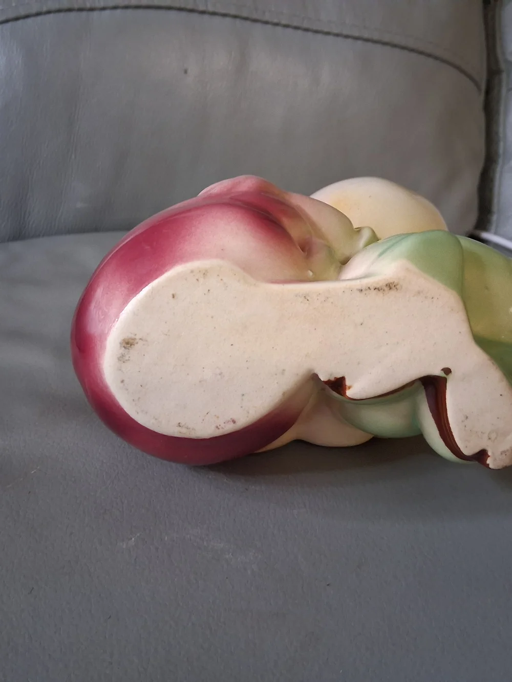 Vintage Shawnee Pottery Happy Pig With Apple Planter
